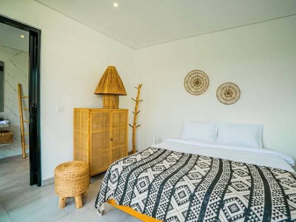 WhatsApp Image 2025-03-25 at 4.59.39 PM (1)