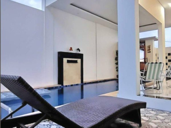 photo_6163466932813154016_y