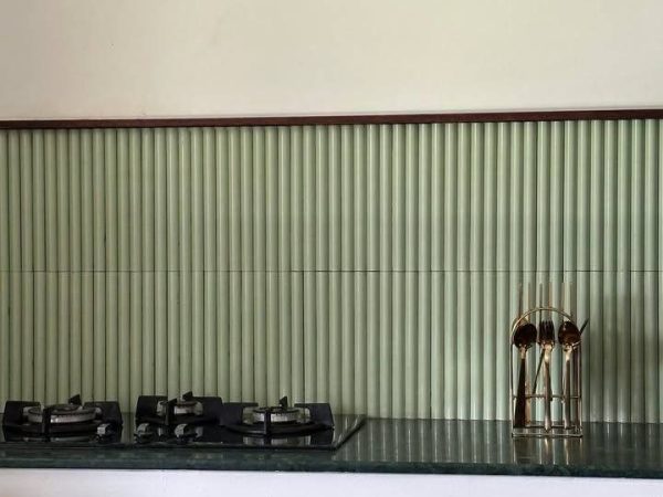 photo_6183970316410276235_y