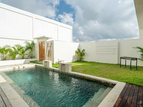 photo_6186214896383935563_y