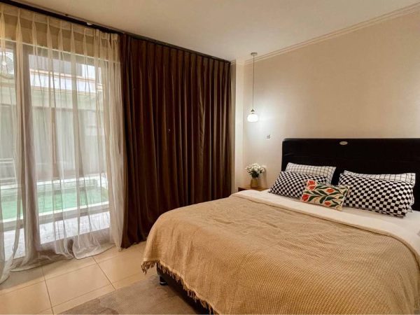 photo_6233406158786380800_y