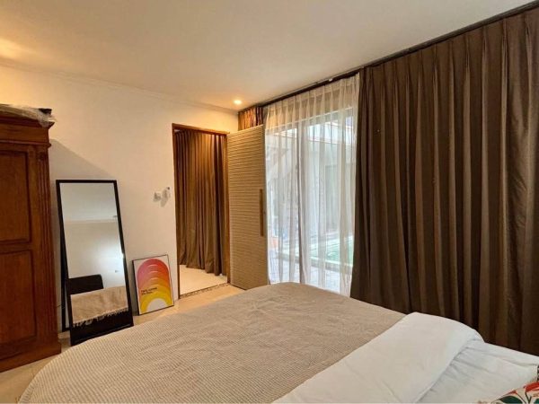 photo_6233406158786380801_y